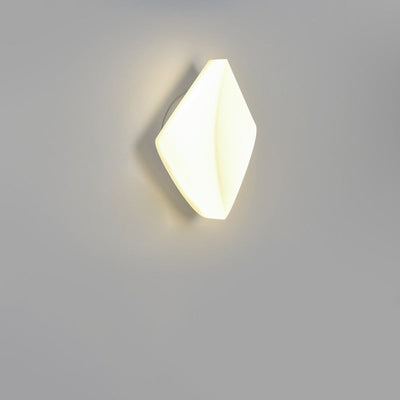 مصباح الجدار LED بتصميم هندسي عصري لإضاءة غرفة النوم 