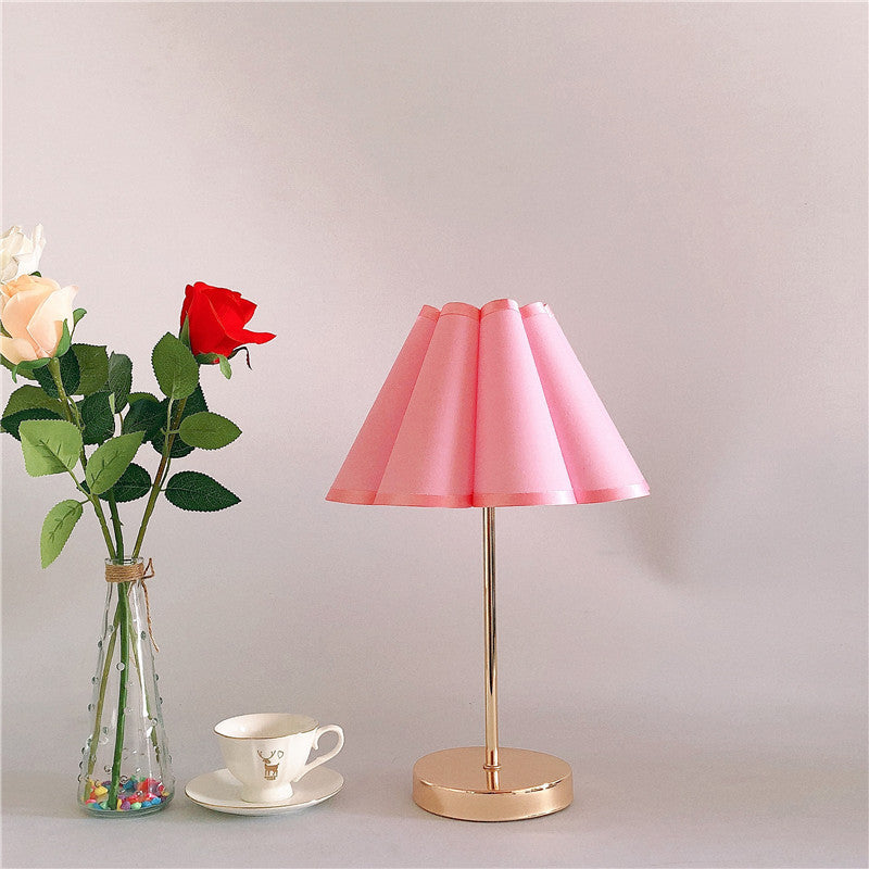 Lampe de table à 1 lumière avec abat-jour en tissu imprimé européen traditionnel pour chambre à coucher 