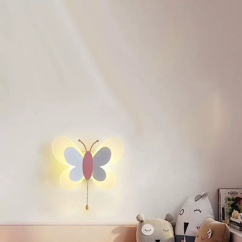 مصباح حائط LED من الحديد بتصميم فراشة أكريليك إبداعي معاصر لغرفة النوم 