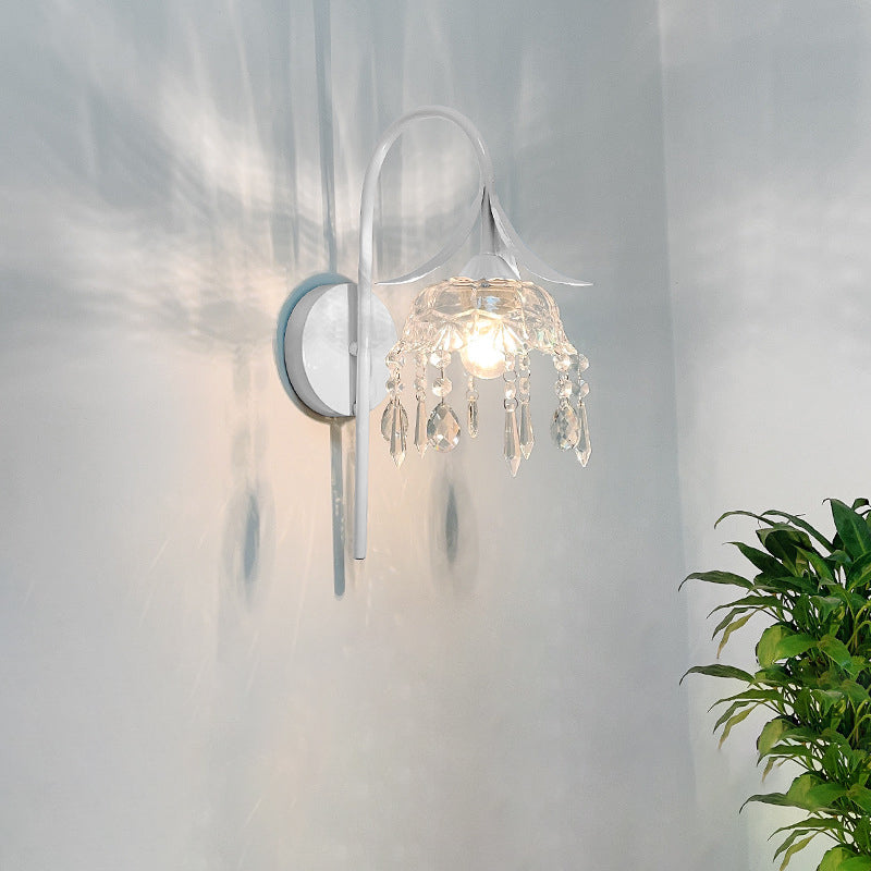 Zeitgenössische kreative Eisen Lotus Blume Glas Schatten Kristall 1-Licht Wandleuchte Lampe für Wohnzimmer 