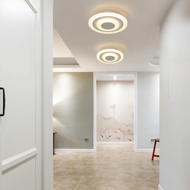 Lumière de plafond LED encastrée en cercle acrylique fer simplicité moderne pour salon 