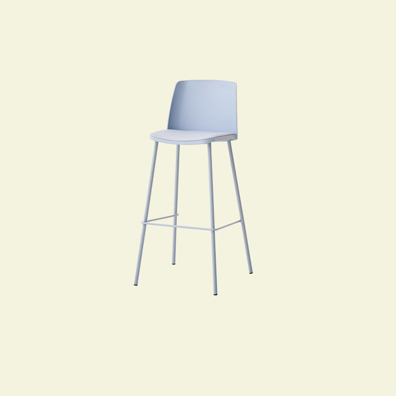 Tabouret de bar carré minimaliste moderne en cuir PU avec dossier et repose-pieds en métal PP pour salle à manger 