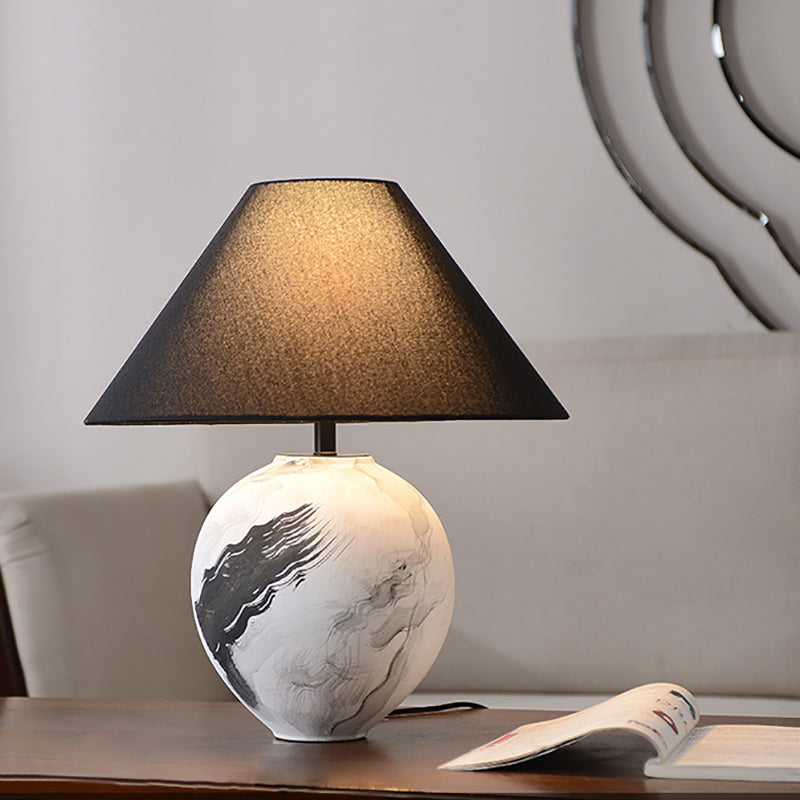 Modern Vintage Ceramic Jar Linen Fabric Handmade 1-Light Table Lamp For Living Room
