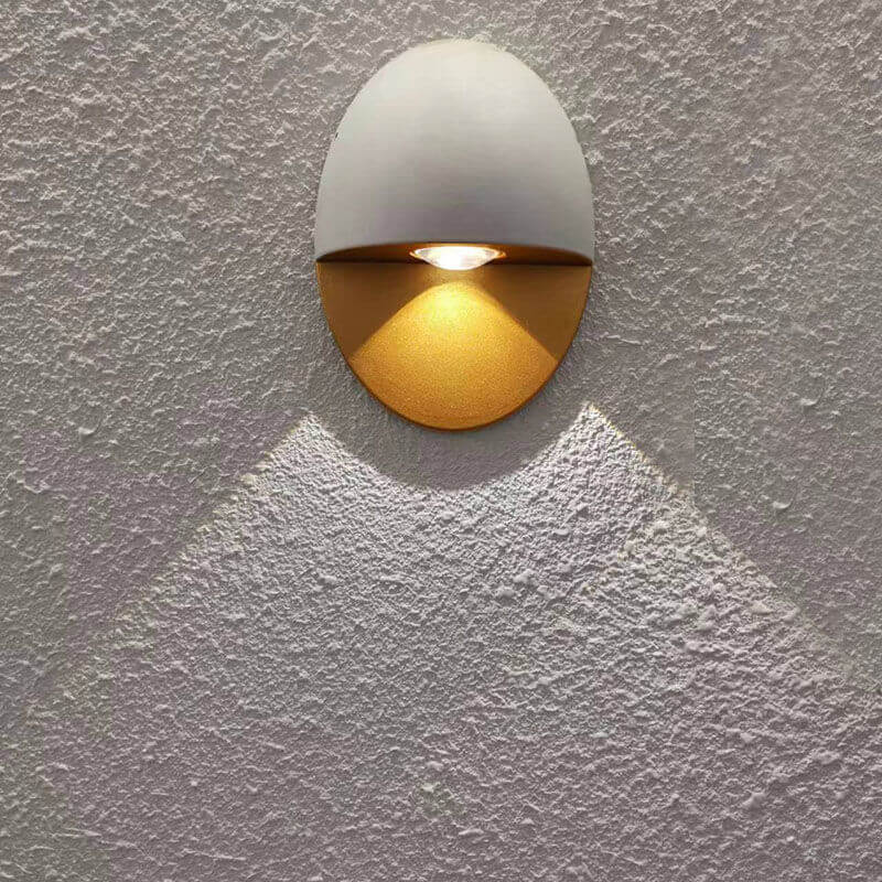 مصباح حائط LED خارجي مقاوم للماء من الألومنيوم بشكل بيضاوي بتصميم عصري بسيط للفناء الخارجي 