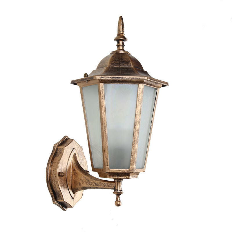 Zeitgenössische industrielle sechseckige Aluminiumrahmen Milchglas 1-Licht Außenwandleuchte Lampe für Garten 