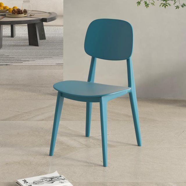 Chaise de salle à manger carrée en plastique macaron scandinave contemporaine avec dossier pour salle à manger 
