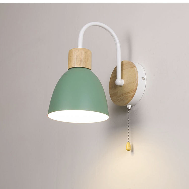 Moderne minimalistische Macaron gebogene Stange Runde Tasse Eisen Holz 1-Licht Wandleuchte Lampe für Schlafzimmer