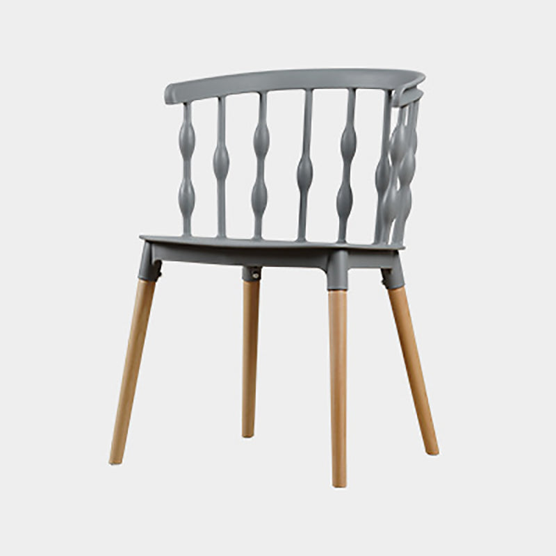 Chaise de salle à manger en plastique PP à lanières verticales créatives contemporaines avec dossier en hêtre pour salle à manger 