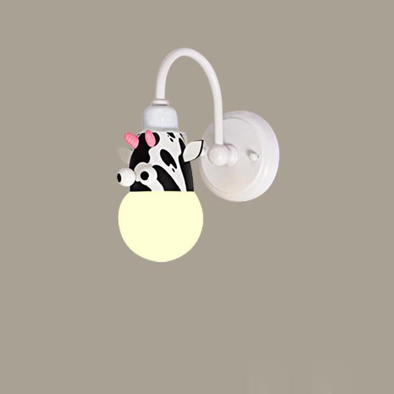 Lámpara de aplique de pared LED de hierro con vidrio redondo y diseño de criatura creativa contemporánea para dormitorio 