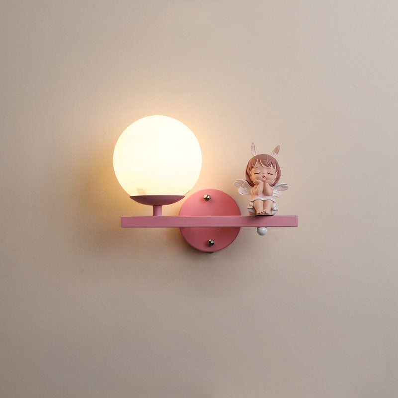 Zeitgenössische kreative Kinder Mädchen Einhorn Kugel Harz Eisen Glas 1-Licht Wandleuchte für Schlafzimmer 