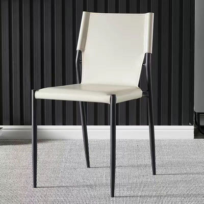 Silla de comedor apilable con respaldo de cuero nórdico contemporáneo y acero al carbono para comedor 