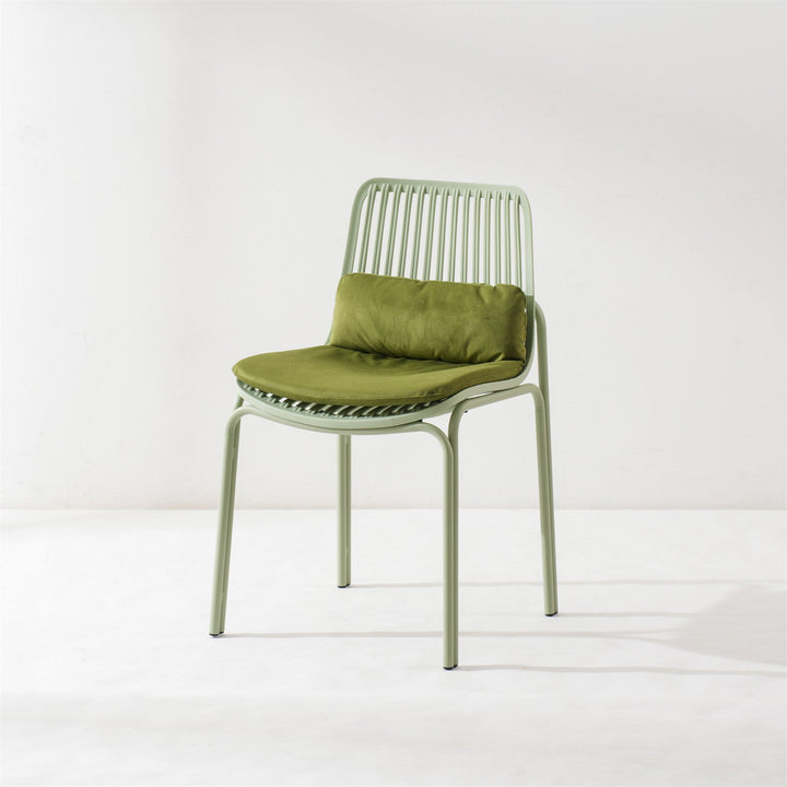 Chaise de salle à manger en plastique et métal avec dossier carré minimaliste moderne 