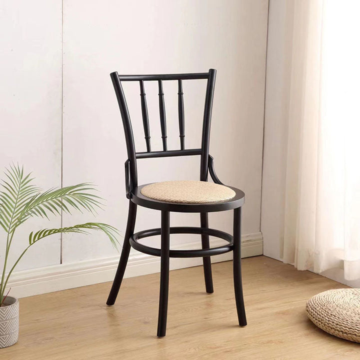 Traditionelle runde Vintage-Esszimmerstuhl-Rückenlehne aus zylindrischem Lindenholz mit Rattan-Optik für das Wohnzimmer 