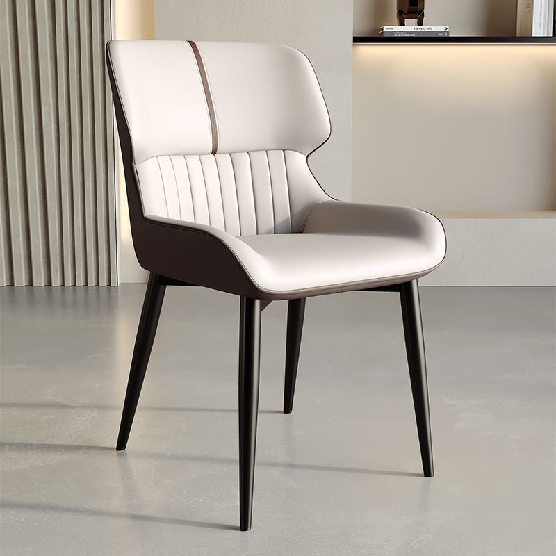 Dossier de chaise de salle à manger rembourré en cuir PU carré de luxe contemporain pour salle à manger 