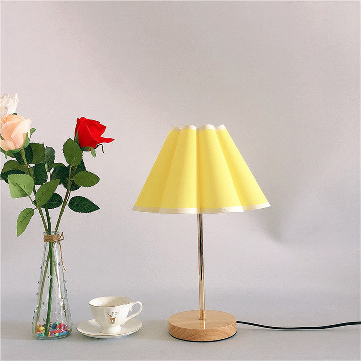 Lampe de table à 1 lumière avec abat-jour en tissu imprimé européen traditionnel pour chambre à coucher 