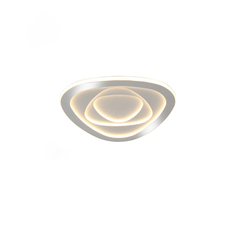 Plafonnier LED en forme de nuage avec fleur en fer rose de simplicité contemporaine pour salon 