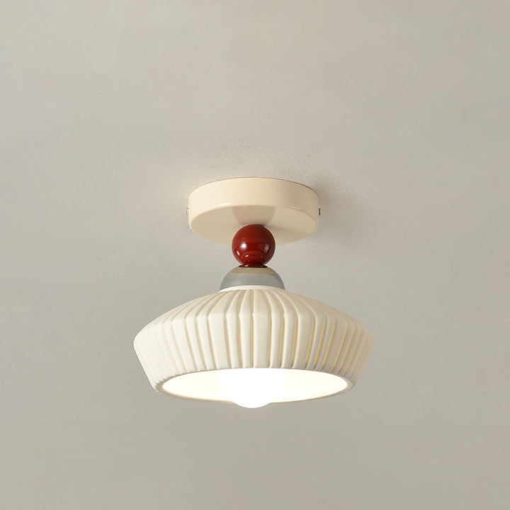 Luz de techo semiempotrada de 1 luz con pantalla redonda geométrica de cerámica crema contemporánea escandinava para sala de estar 