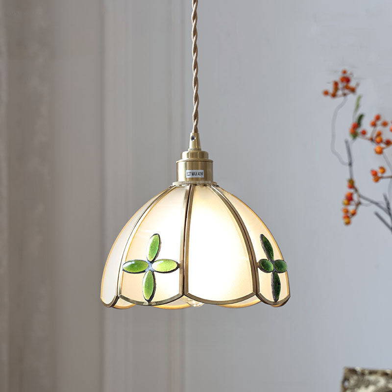 Zeitgenössische skandinavische halbrunde Kugel Pendelleuchte aus Kupferglas und Walnussholz mit 1 Licht für Schlafzimmer 