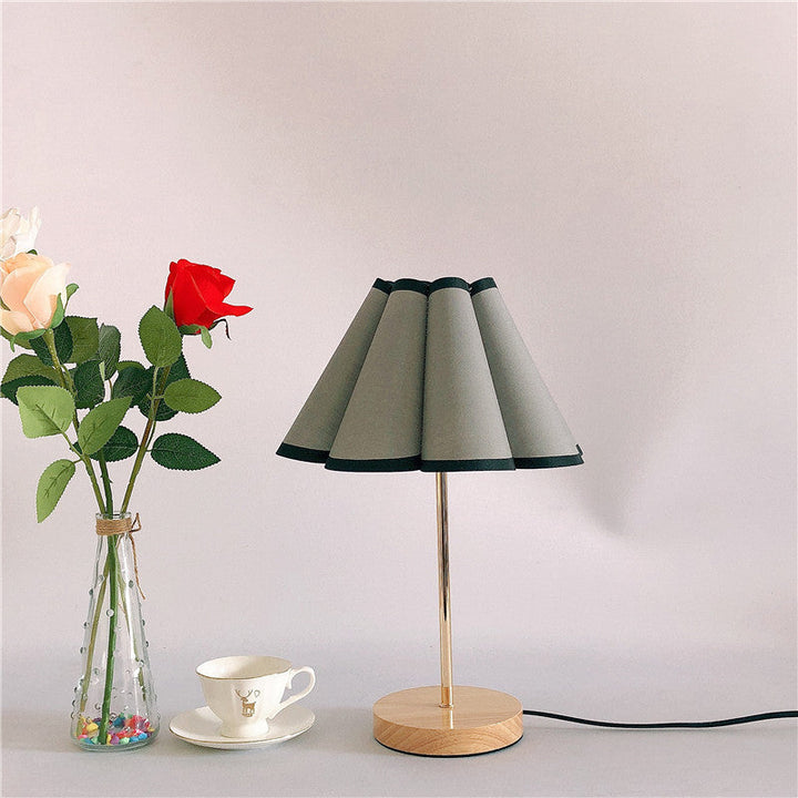 Lampe de table à 1 lumière avec abat-jour en tissu imprimé européen traditionnel pour chambre à coucher 