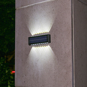 مصباح حائط LED مستطيل مقاوم للماء من ABS PVC بتصميم بسيط عصري للطاقة الشمسية للفناء الخارجي 
