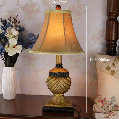 Lámpara de mesa de 1 luz con base tallada de resina y pantalla de tela con diseño de rayas de orbe tradicional europea para dormitorio 