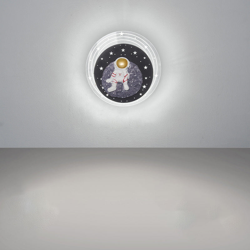 Lámpara de Aplique de Pared LED Redonda con Astronauta de Resina y Luna Estrellada Creativa Contemporánea para Sala de Estar 