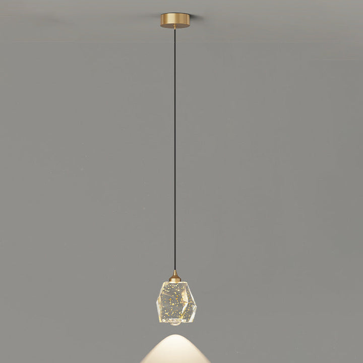 Lustre LED contemporain de luxe avec cadre en cuivre plein et abat-jour en résine avec feuille d&