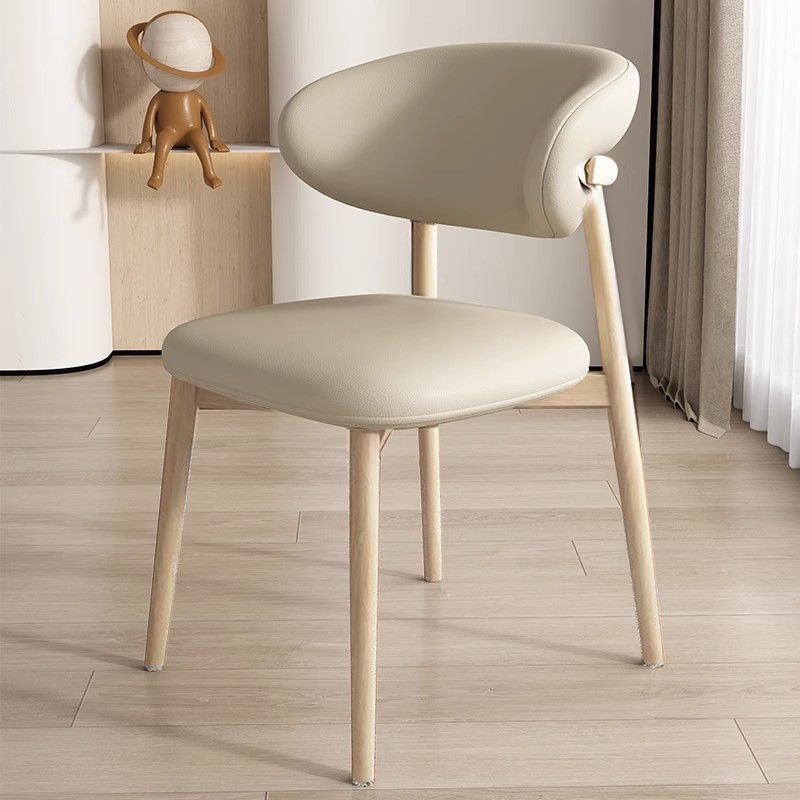 Moderna silla de comedor sin brazos de cuero nappa cuadrado nórdico contemporáneo con marco de metal para comedor 