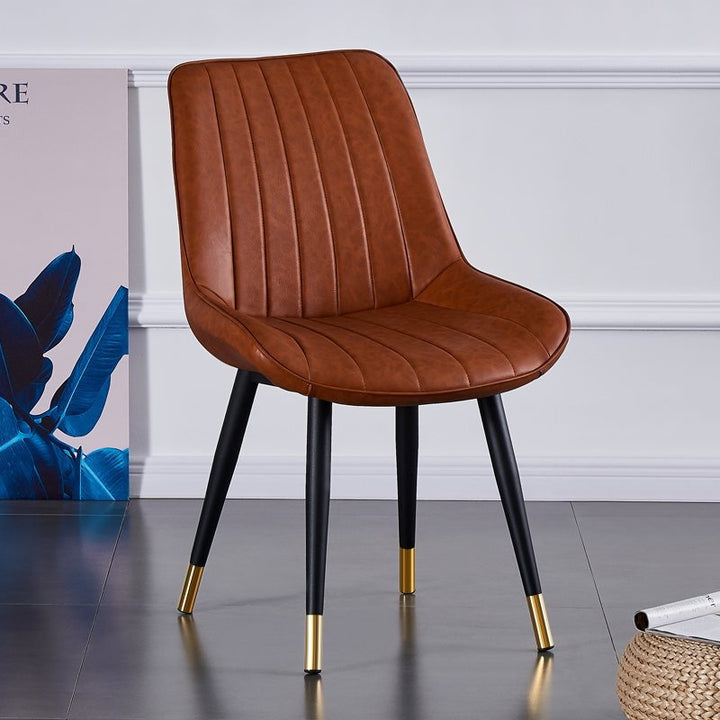 Chaise de salle à manger moderne de luxe carrée incurvée en similicuir avec dossier sans accoudoirs pour salle à manger 