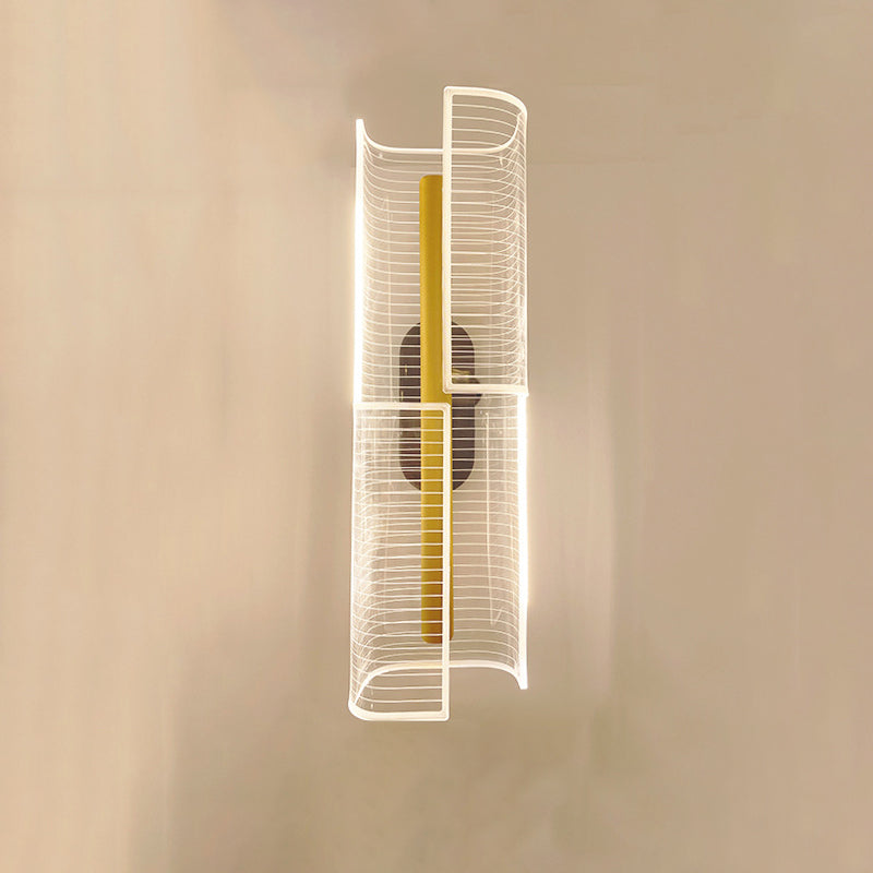 Lámpara de aplique de pared LED de lujo moderno de hierro acrílico con columna esqueletonizada y línea de rombos para pasillo 