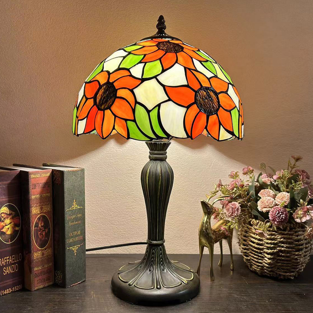 Lampe de table à 1 lumière en verre teinté alliage de fleurs en dôme rond traditionnel Tiffany pour salon 