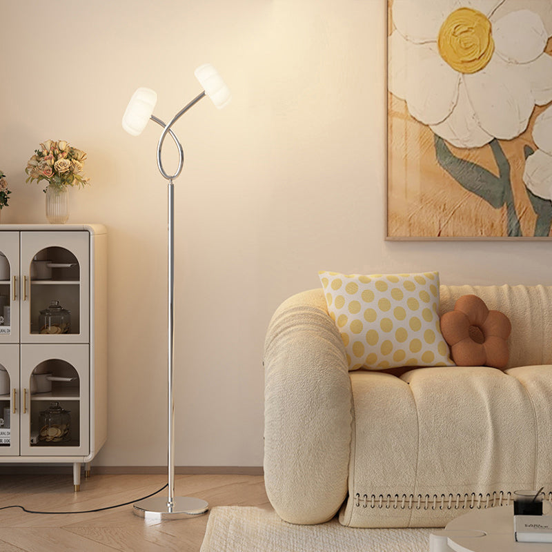 Zeitgenössische kreative gekreuzte Blumen Eisen Kunststoff LED Stehlampe für Wohnzimmer 