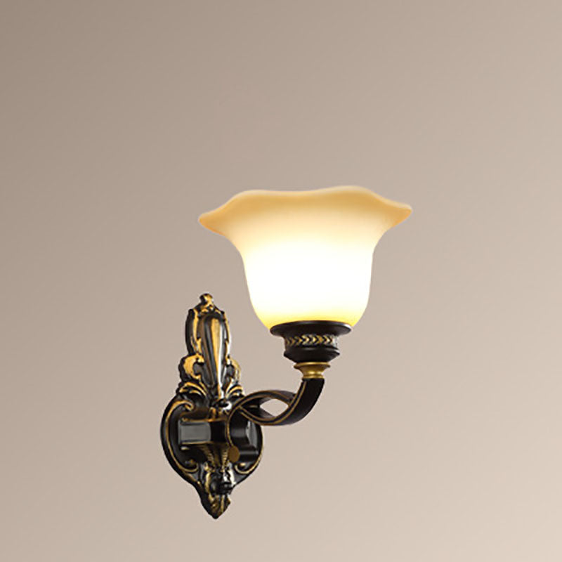 Skandinavische moderne minimalistische Blumenglas-Hardware 1-Licht-Wandleuchte 