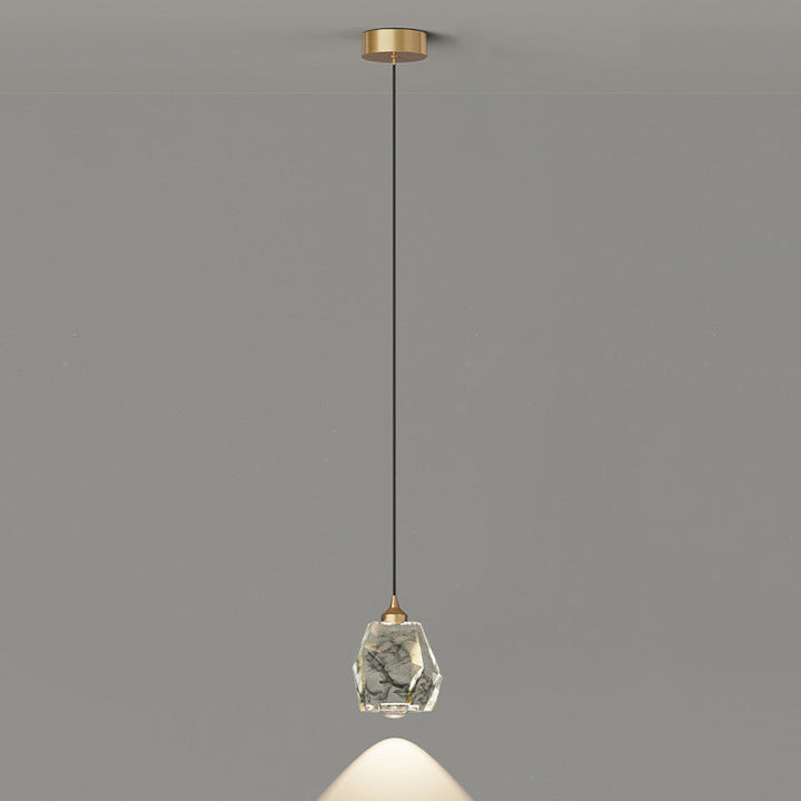 Lustre LED contemporain de luxe avec cadre en cuivre plein et abat-jour en résine avec feuille d&
