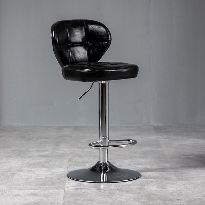 Tabouret de bar métallique carré minimaliste moderne en cuir ciré huilé avec dossier sans accoudoirs pour salle à manger 
