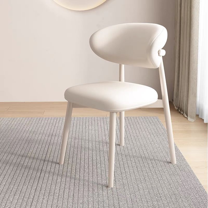 Moderna silla de comedor sin brazos de cuero nappa cuadrado nórdico contemporáneo con marco de metal para comedor 