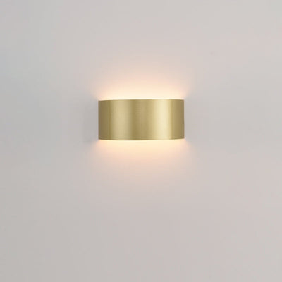 Moderne minimalistische halbrunde LED-Wandleuchte aus Eisen für Wohnzimmer 