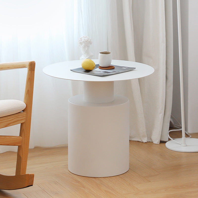 Moderner minimalistischer runder zylindrischer Couchtisch aus Metall für das Wohnzimmer 