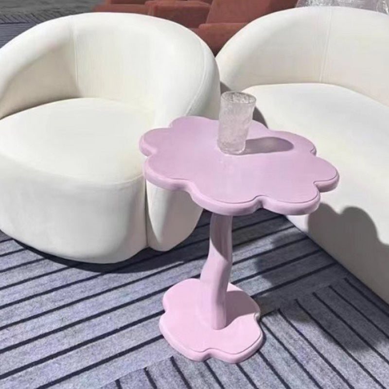 Zeitgenössischer skandinavischer Blütenblätter-Glas-Edelstahl-Beistelltisch 1-Ebene für das Wohnzimmer 