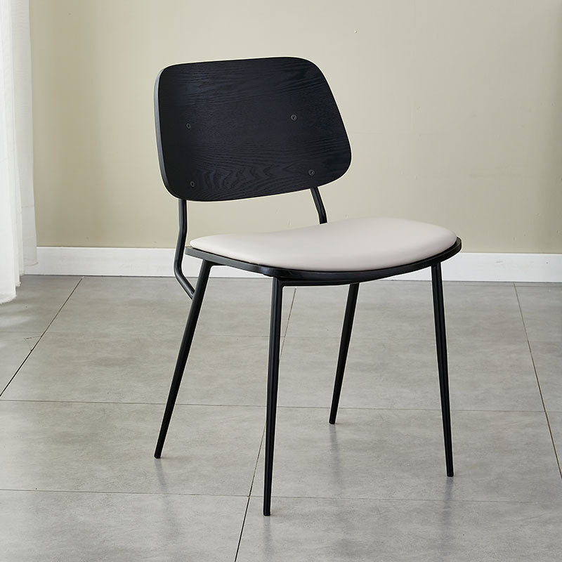 Chaise de salle à manger contemporaine scandinave en cuir PU carré avec dossier en métal sans accoudoirs pour salle à manger 