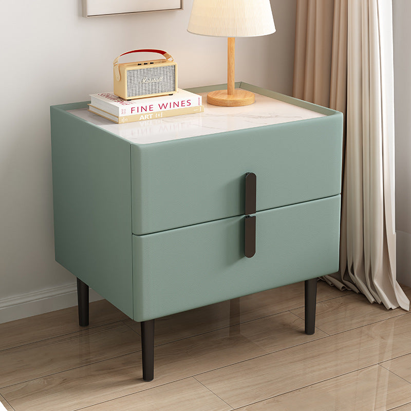 Table de chevet carré arrondi en pin, acier au carbone, cuir en microfibre, pierre frittée scandinave contemporaine à 2 tiroirs pour chambre 
