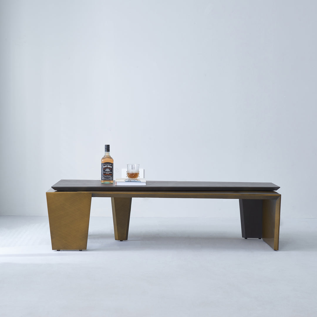 Table basse rectangulaire en bois de noyer et laiton antique - Table d&