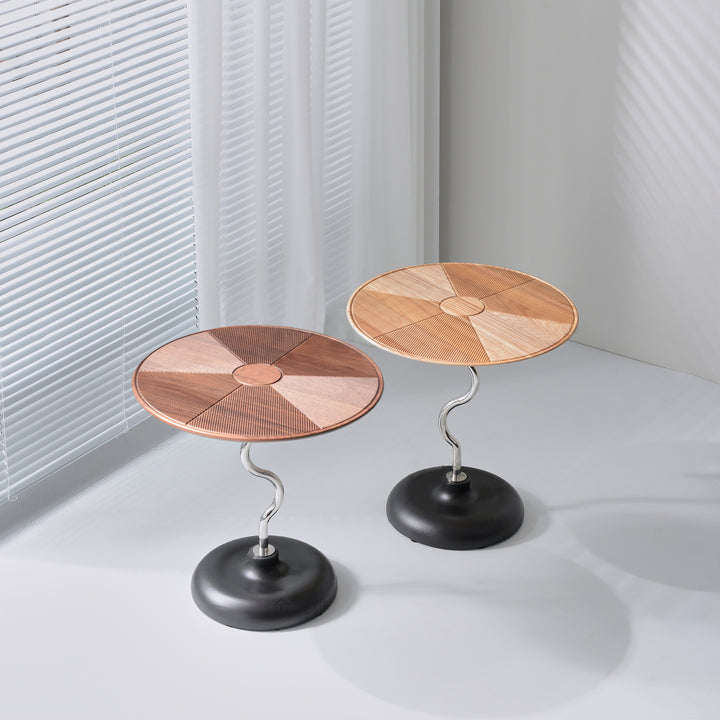 Künstlerischer runder gebogener Holzstamm Edelstahl-Endtisch - Vintage-Klassischer Akzenttisch für das Wohnzimmer 