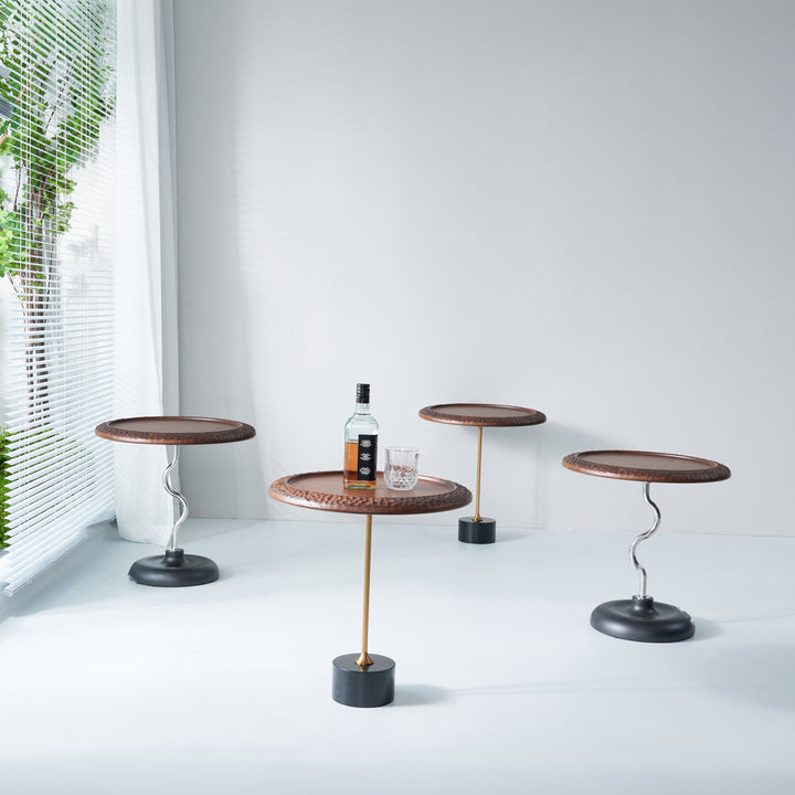 Gehämmerte Kante Runder Massivholz-Naturmarmor-Beistelltisch - Vintage Künstlerischer Beistelltisch für das Wohnzimmer 