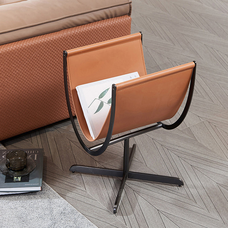 Table d’appoint artistique en forme de U avec base croisée, en cuir synthétique façon selle – table d’accent créative pour salon 