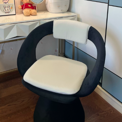 Moderner skandinavischer drehbarer Esszimmerstuhl aus Samt und Kiefernholz in quadratischer/rechteckiger Form, mit Rückenlehne und ohne Armlehnen, für Esszimmer &amp; Küche 