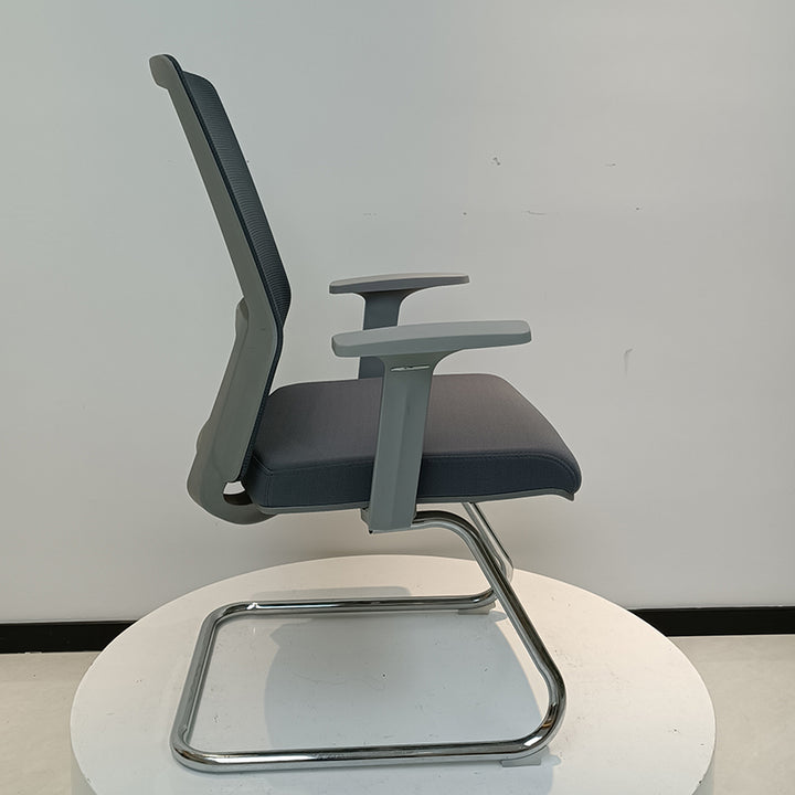 Moderner ergonomischer Besucherstuhl aus grauem Netzgewebe mit Lendenstütze – robuster Freischwinger-Schreibtischstuhl mit galvanisiertem Stahlrahmen fürs Homeoffice 