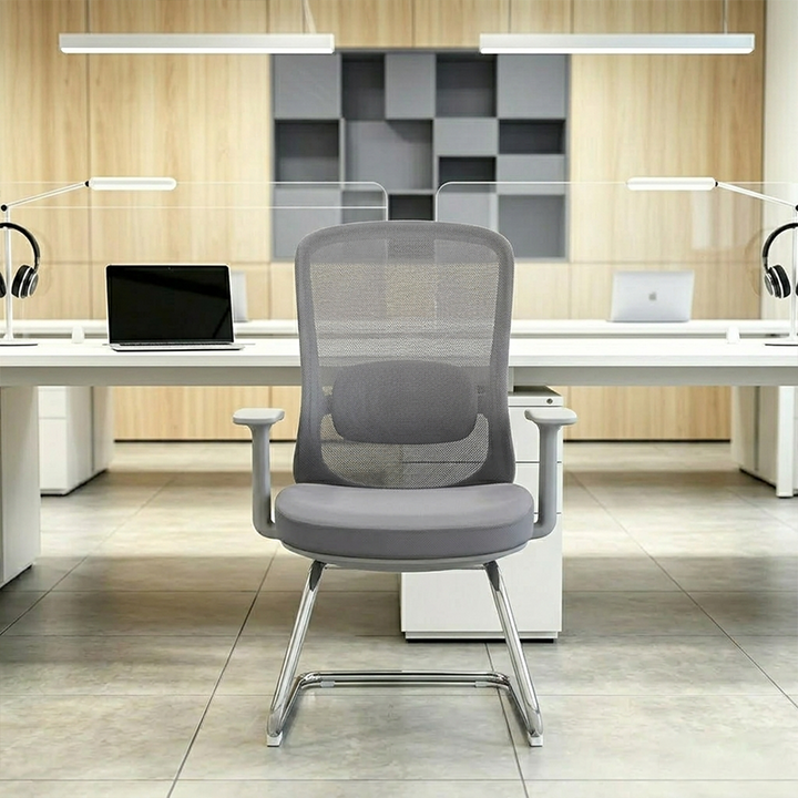 Silla de oficina ejecutiva moderna de malla transpirable - soporte ergonómico y estructura arqueada cromada para despacho en casa 