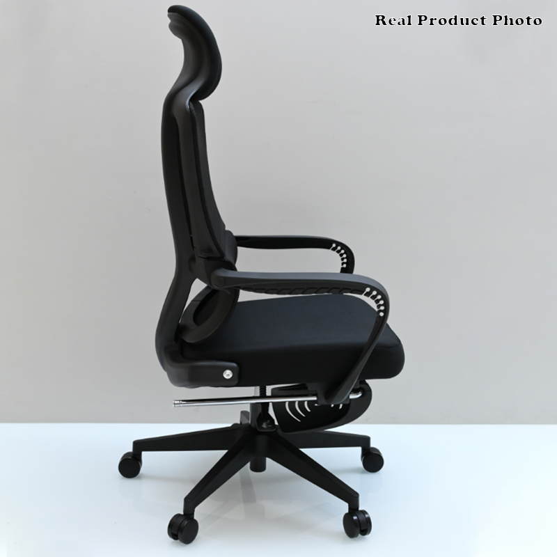 Moderner ergonomischer Executive-Bürostuhl mit Fußstütze – Schreibtischstuhl mit hoher Netzrückenlehne und 150°-Neigung fürs Homeoffice 