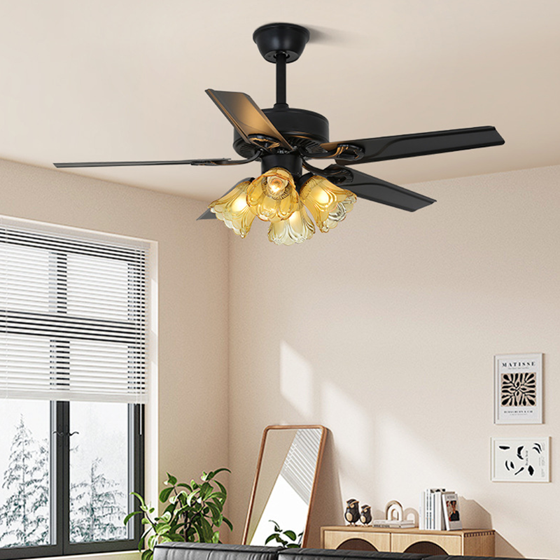Lámpara de ventilador de techo con varillas descendentes y pantalla de campana europea tradicional para sala de estar 